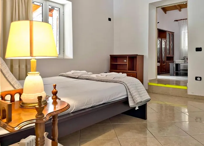 Demar & * Катаколон